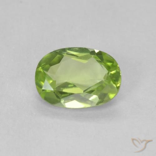 0.76ct Natural Verde medio Peridoto, Ovalada, VVS