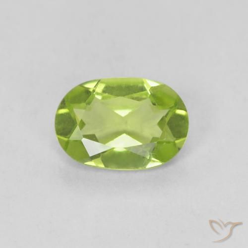 0.73ct Natural Verde medio Peridoto, Ovalada, VVS