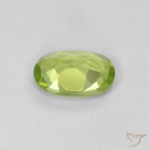 Peridoto Verde medio natural de 0.73 ct, Ovalada, VVS