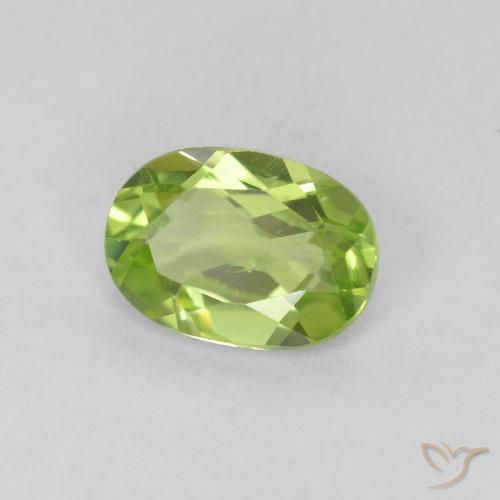 Peridoto Verde vivo natural de 0.78 ct, Ovalada, VVS