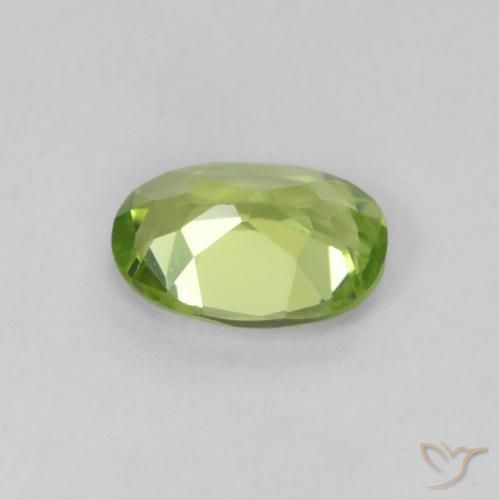 Peridoto Verde vivo natural de 0.78 ct, Ovalada, VVS