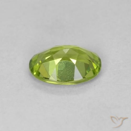 Peridoto Verde vivo natural de 0.73 ct, Ovalada, VVS-VS