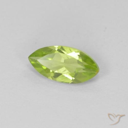 Peridoto Verde medio natural de 0.64 ct, Marquesa, VS