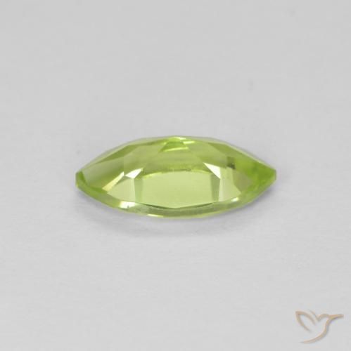 Peridoto Verde vivo natural de 0.64 ct, Marquesa, VS