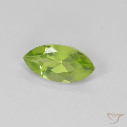 Peridoto Verde medio natural de 0.72 ct, Marquesa, VS