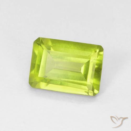 Peridoto Verde claro natural de 0.93 ct, Corte Octágono / Esmeralda, VVS