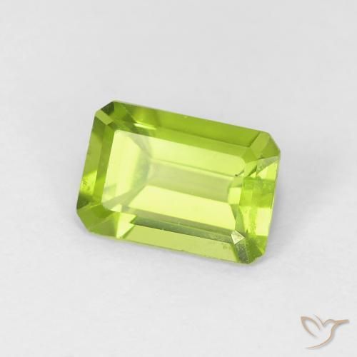 Peridoto Verde claro natural de 0.93 ct, Corte Octágono / Esmeralda, VVS-VS