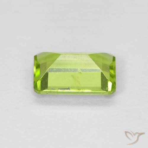 Peridoto Verde claro natural de 0.92 ct, Corte Octágono / Esmeralda, VS