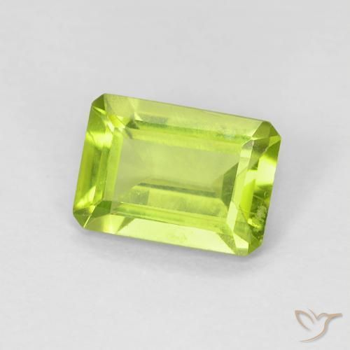 Peridoto Verde claro natural de 0.89 ct, Corte Octágono / Esmeralda, VS