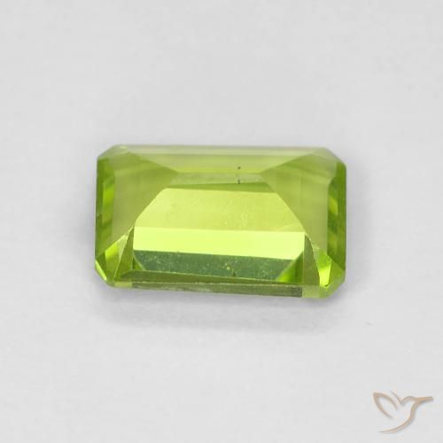 Peridoto Verde claro natural de 0.99 ct, Corte Octágono / Esmeralda, VS