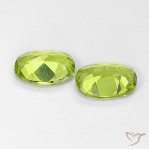 Gemas de Peridoto Verde medio natural de 1.67 ct, Ovalada, VS