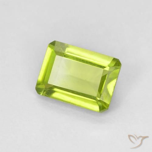 Peridoto Verde vivo natural de 1.07 ct, Corte Octágono / Esmeralda, VS