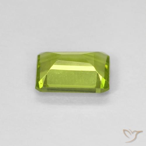 Peridoto Verde vivo natural de 1.07 ct, Corte Octágono / Esmeralda, VS