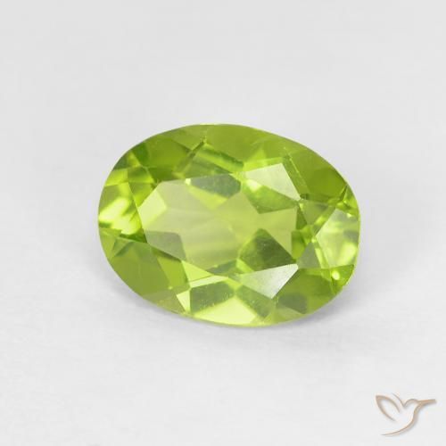 Peridoto Verde medio natural de 1.21 ct, Ovalada, VVS-VS