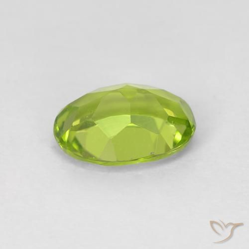 Peridoto Verde claro natural de 1.10 ct, Ovalada, VVS-VS