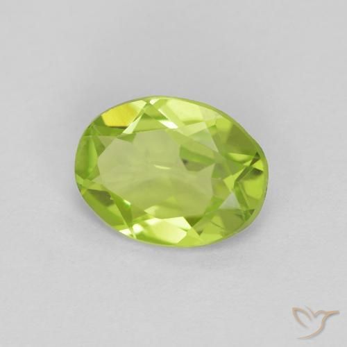 Peridoto Verde medio natural de 1.02 ct, Ovalada, VS