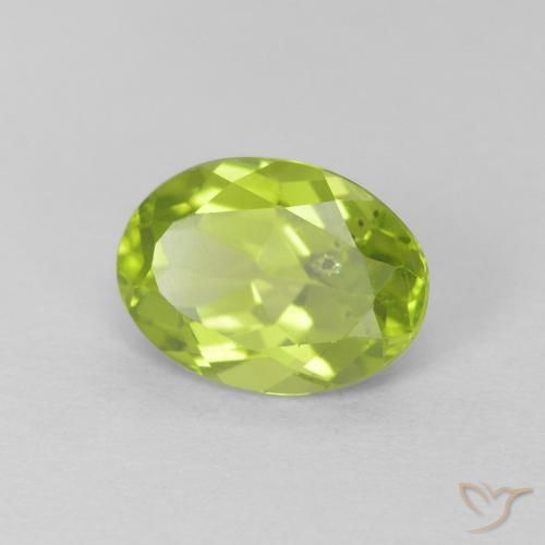 Peridoto Verde medio natural de 1.36 ct, Ovalada, VS