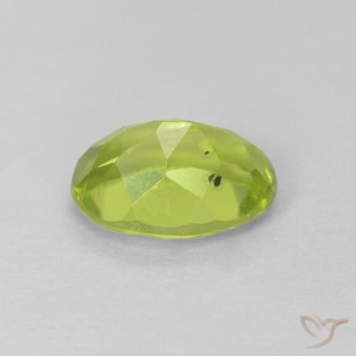 Peridoto Verde medio natural de 1.36 ct, Ovalada, VS