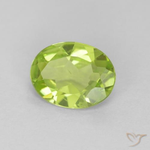 Peridoto Verde medio natural de 1.07 ct, Ovalada, VS