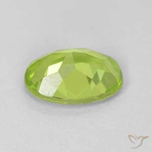 Peridoto Verde claro natural de 1.11 ct, Ovalada, VVS-VS