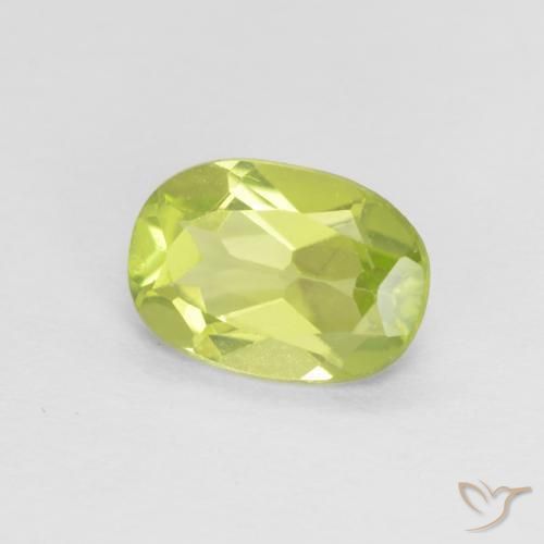 Peridoto Verde lima natural de 0.77 ct, Ovalada, VVS-VS