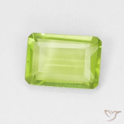 Peridoto Verde claro natural de 0.87 ct, Corte Octágono / Esmeralda, VS