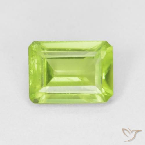 0.98ct Natural Verde amarillento Peridoto, corte esmeralda, VS