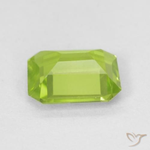 Peridoto Verde claro natural de 0.78 ct, Corte Octágono / Esmeralda, VVS