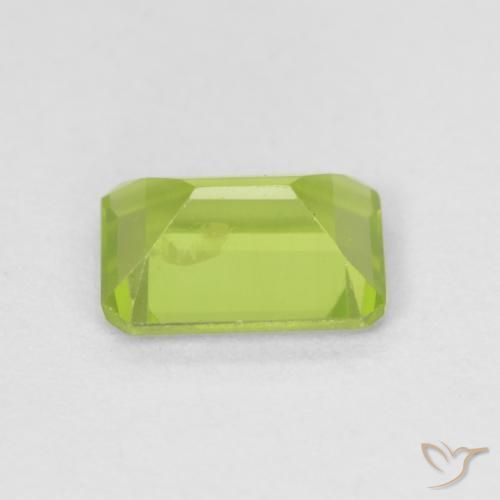 Peridoto Verde claro natural de 0.98 ct, Corte Octágono / Esmeralda, VS