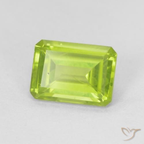 Peridoto Verde claro natural de 1.04 ct, Corte Octágono / Esmeralda, VS