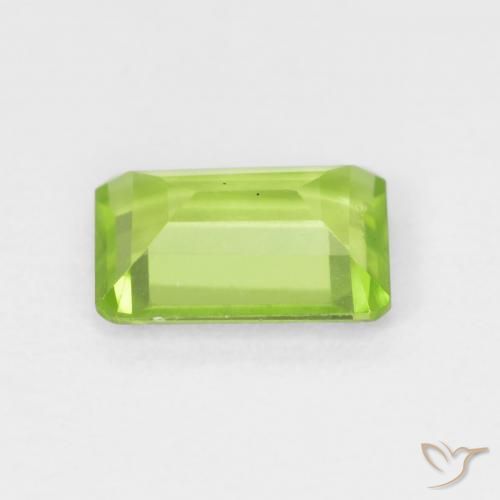 Peridoto Verde medio natural de 0.96 ct, Corte Octágono / Esmeralda, VVS