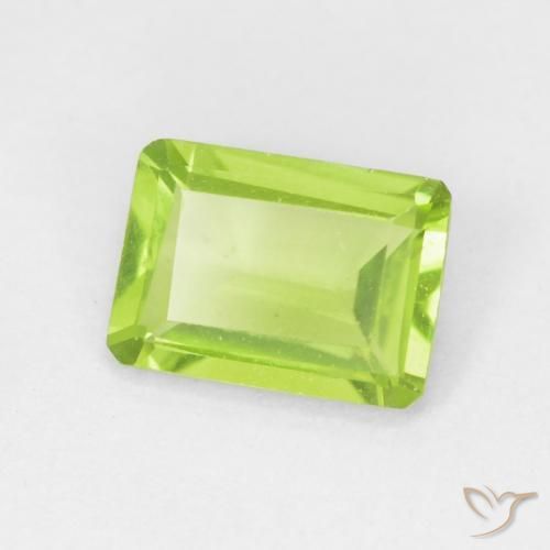Peridoto Verde claro natural de 0.90 ct, Corte Octágono / Esmeralda, VVS