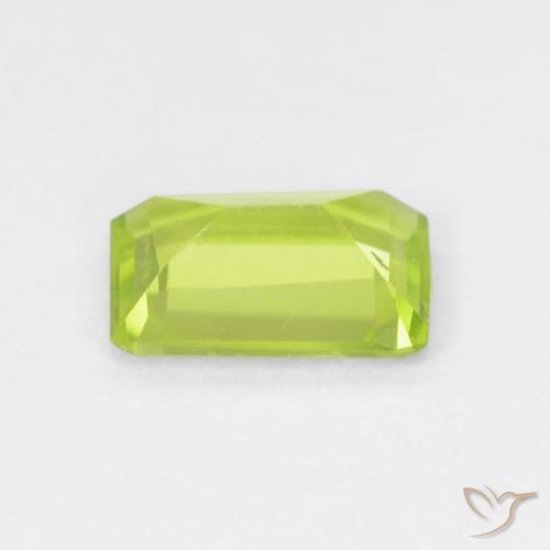 Peridoto Verde claro natural de 0.90 ct, Corte Octágono / Esmeralda, VVS