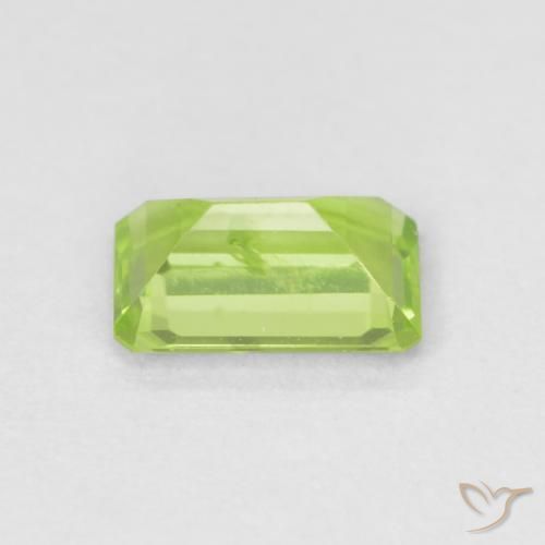 Peridoto Verde vivo claro natural de 0.58 ct, Corte Octágono / Esmeralda, VVS