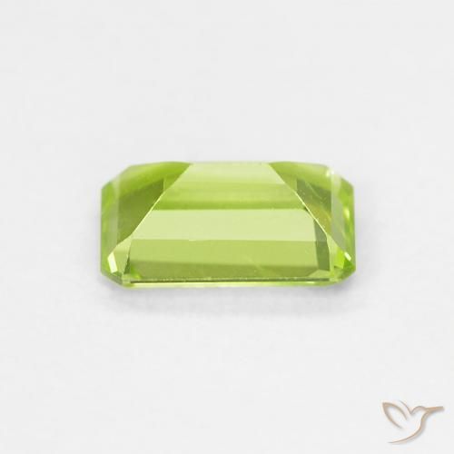 Peridoto Verde claro natural de 0.57 ct, Corte Octágono / Esmeralda, VVS-VS