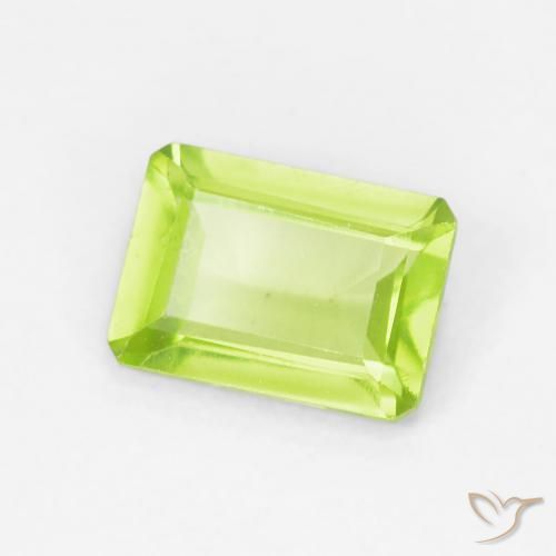 Peridoto Verde claro natural de 0.94 ct, Corte Octágono / Esmeralda, VVS-VS