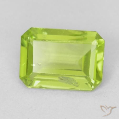 Peridoto Verde claro natural de 0.78 ct, Corte Octágono / Esmeralda, VS-SI