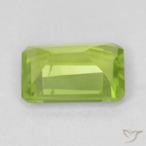 Peridoto Verde claro natural de 0.96 ct, Corte Octágono / Esmeralda, VS