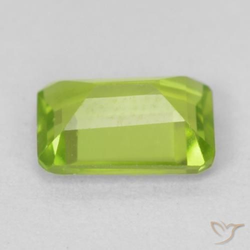 Peridoto Verde amarillento natural de 1.01 ct, Corte Octágono / Esmeralda, VS