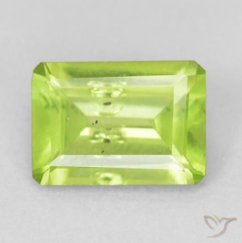 0.95ct Natural Verde amarillento Peridoto, corte esmeralda, VS-SI