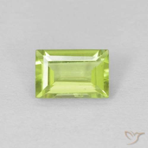 0.56ct Natural Verde medio Peridoto, Corte Baguette, VVS-VS
