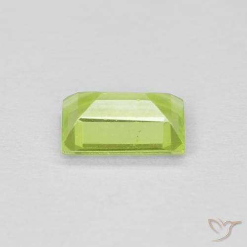 Peridoto Verde medio natural de 0.56 ct, Corte Baguette, VVS-VS