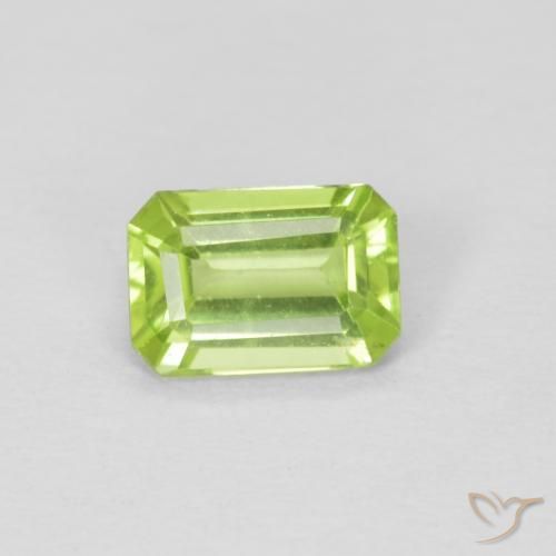 0.55ct Natural Verde medio Peridoto, corte esmeralda, VVS-VS
