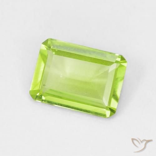 Peridoto Verde amarillento natural de 0.79 ct, Corte Octágono / Esmeralda, VVS-VS