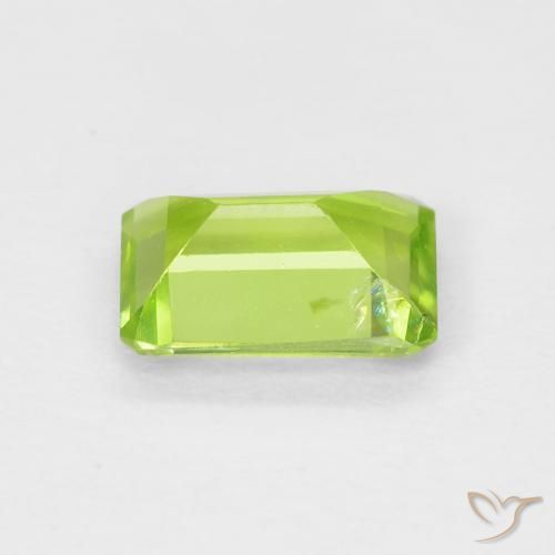 Peridoto Verde medio natural de 1.03 ct, Corte Octágono / Esmeralda, VS