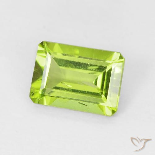 Peridoto Verde medio natural de 1.08 ct, Corte Octágono / Esmeralda, VS