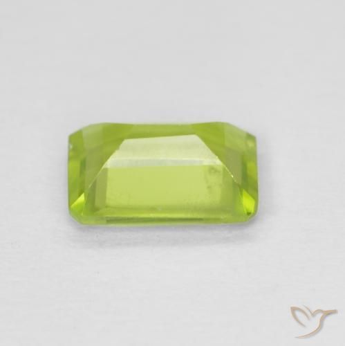 Peridoto Verde claro natural de 0.89 ct, Corte Octágono / Esmeralda, VS
