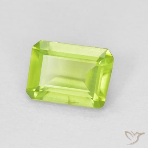 Peridoto Verde claro natural de 0.90 ct, Corte Octágono / Esmeralda, VS