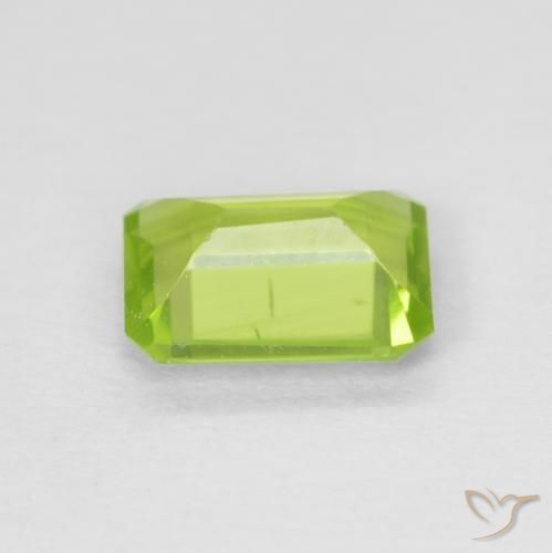 Peridoto Verde claro natural de 1.04 ct, Corte Octágono / Esmeralda, VVS-VS