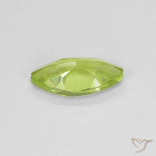 Peridoto Verde medio natural de 0.69 ct, Marquesa, VVS